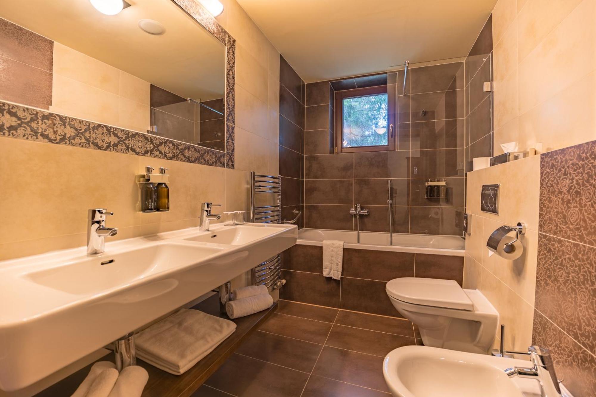 Štrbské Pleso Aplend Wellness Hotel Borovica מראה חיצוני תמונה
