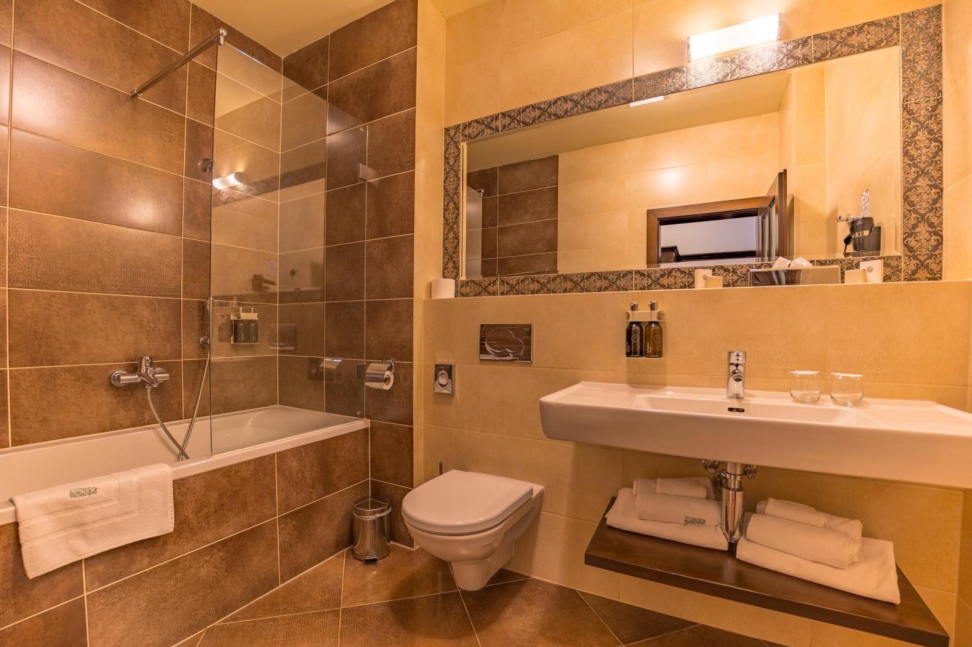 Štrbské Pleso Aplend Wellness Hotel Borovica מראה חיצוני תמונה