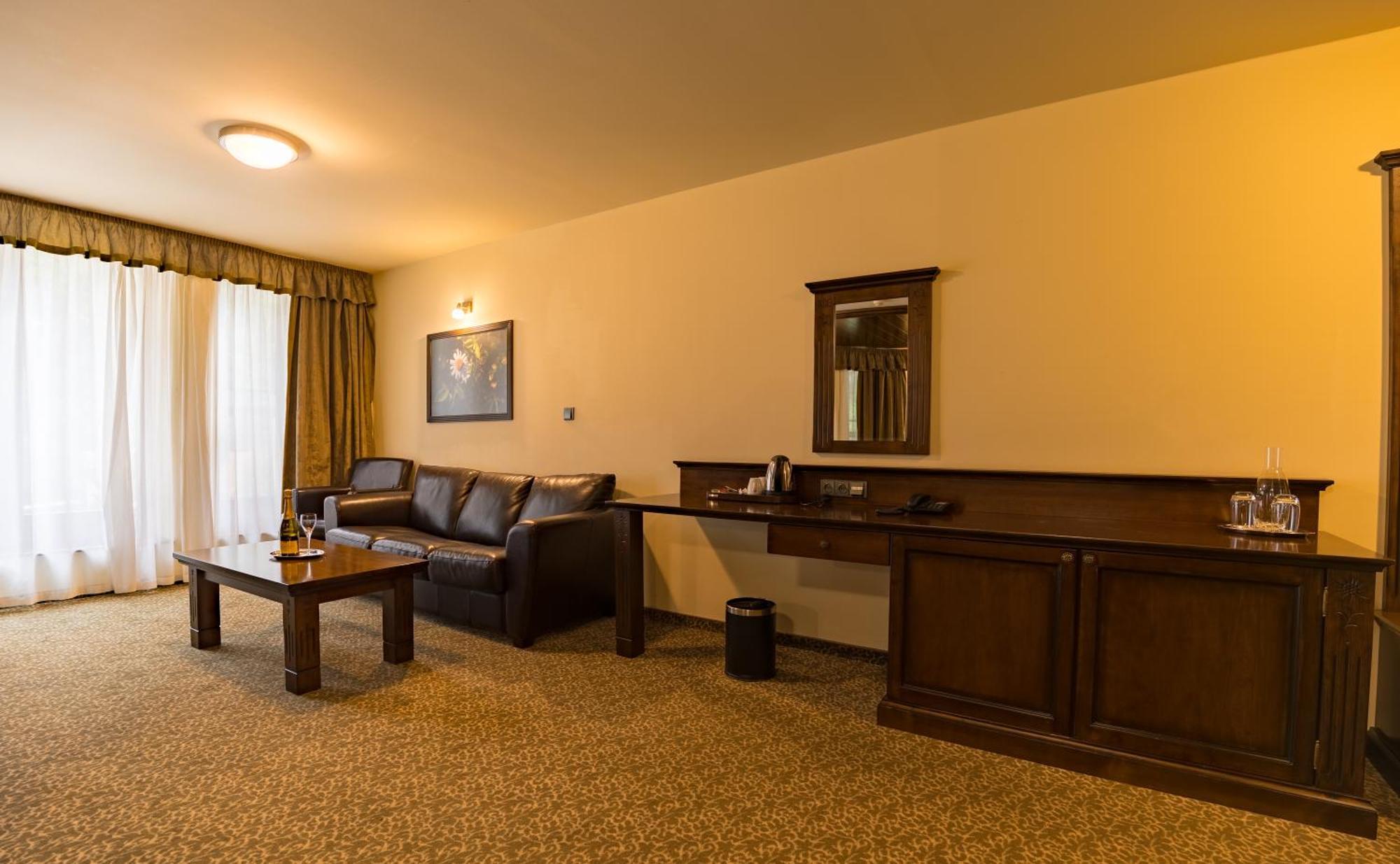 Štrbské Pleso Aplend Wellness Hotel Borovica מראה חיצוני תמונה